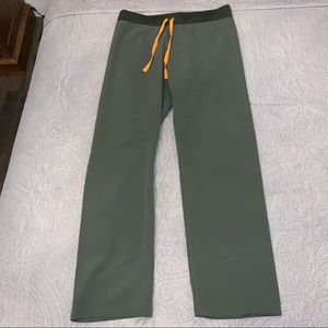 Figs Moss Livingston Basic Scrub Pant